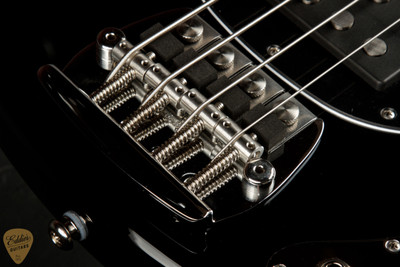 2024 - Ernie Ball Music Man Retro 70's StingRay - Black