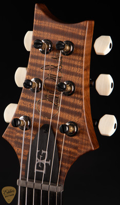 Paul Reed Smith Eddie’s Guitars Wood Library DGT/Swamp Ash/Torrefied Maple Neck/Ebony FB Egyptian Gold Metallic Top electric guitar