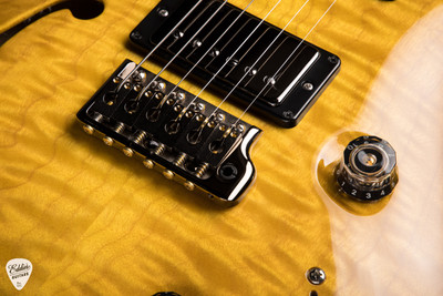 Paul Reed Smith Eddie’s Guitars Wood Library Custom 24 Semi-Hollow Korina/Ziricote Livingston Lemondrop electric guitar