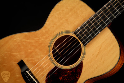 2012 - Bourgeois OM Custom - Bearclaw Sitka Spruce & Koa