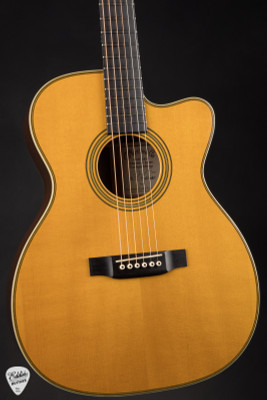2008 – Martin OMC-28M LJ Lawrence Juber #168 – Adirondack Spruce & Madagascar Rosewood Acoustic Guitar