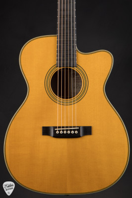 2008 – Martin OMC-28M LJ Lawrence Juber #168 – Adirondack Spruce & Madagascar Rosewood Acoustic Guitar