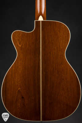 2008 – Martin OMC-28M LJ Lawrence Juber #168 – Adirondack Spruce & Madagascar Rosewood Acoustic Guitar