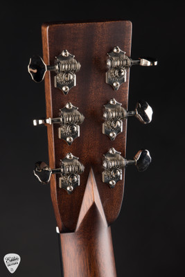 Bourgeois OMCE Soloist Downeast Series Acoustic Guitar with Aged Tone Sitka Spruce & Indian Rosewood