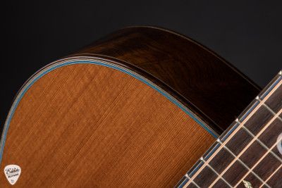 Santa Cruz OM Custom – Fort Ross Chapel Redwood & Brazilian Rosewood Acoustic Guitar