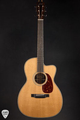 Collings 0002H Cutaway Short Scale Acoustic Guitar with Baked Sitka Spruce & Indian Rosewood