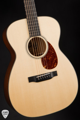 Collings 001A 14 Fret Acoustic Guitar with Adirondack Spruce & Figured Mahogany