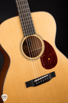 Collings OM1 JL Julian Lage Acoustic guitar with Sitka Spruce & Honduran Mahogany