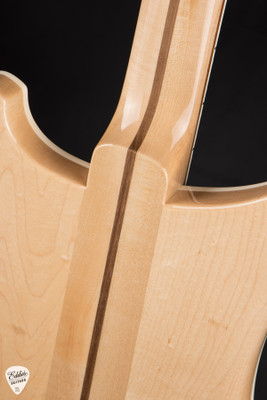 Rickenbacker 4003 - Maple Glo bass guitar