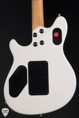 EVH USA Custom Shop Wolfgang 2H FR White Pearl Gold - Snow White Pearl electric guitar