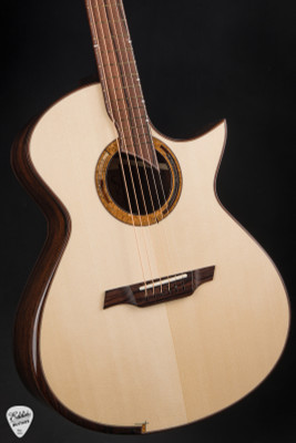 Roggero RGo-M Acoustic Guitar with Italian Spruce & Madagascar Rosewood