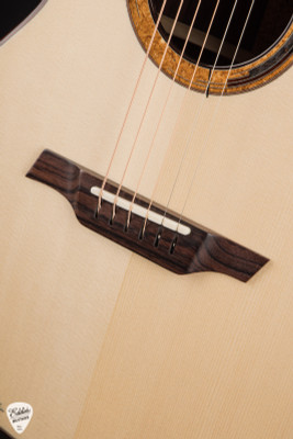 Roggero RGo-M Acoustic Guitar with Italian Spruce & Madagascar Rosewood