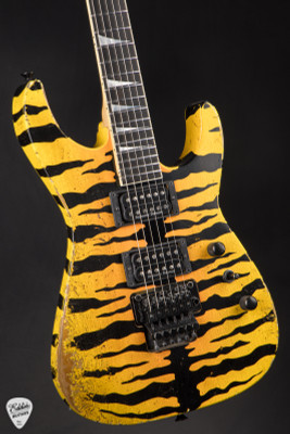 Jackson USA Custom Shop DK 2H FR Time Tested Tiger electric guitar