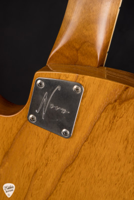 Novo Solus F2 Amber electric guitar