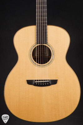 2003 Goodall Concert Jumbo Acoustic Guitar with Engelmann Spruce & Indian Rosewood