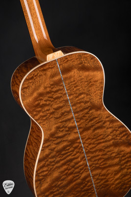 Froggy Bottom P-12 Deluxe Acoustic Guitar with German Spruce & Quilted Sapele