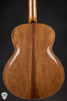 Bourgeois Eddies Guitars Exclusive Small Jumbo Carved Back Acoustic Guitar with Aged Tone Adirondack Spruce and Madagascar Rosewood in Sunburst 4 of 6