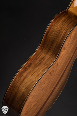 Bourgeois Eddies Guitars Exclusive Small Jumbo Carved Back Acoustic Guitar with Aged Tone Adirondack Spruce and Madagascar Rosewood in Sunburst 4 of 6