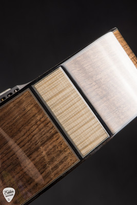 Iulius Lirica Acoustic Guitar with French Spruce & English Walnut