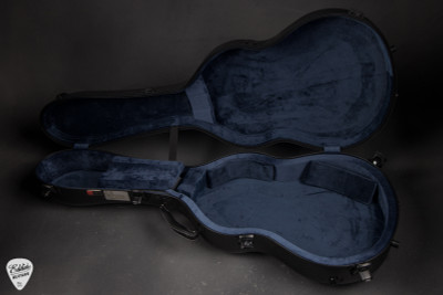 Case for Irvin SP Signature Parlor Acoustic Guitar with Prince of Wales Western Red Cedar and Indian Rosewood