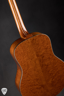 Irvin SD Signature Dreadnought Acoustic Guitar with Quilted Mahogany