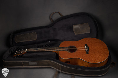 Case for Irvin SD Signature Dreadnought Acoustic Guitar with Quilted Mahogany