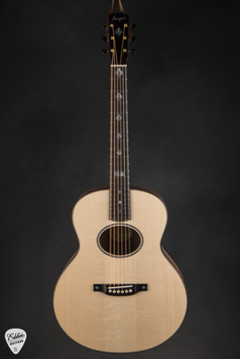 Bourgeois Eddies Guitars Exclusive Small Jumbo Carved Back Acoustic Guitar with Adirondack Spruce and Figured Walnut