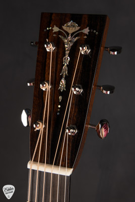 Collings 02H Sitka Spruce and Indian Rosewood Acoustic Guitar