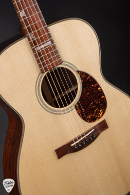 Santa Cruz OM Grand Acoustic Guitar with Italian Spruce and Cocobolo