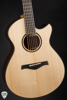 Stephen Strahm OOc Acoustic Guitar with Italian Spruce and Brazilian Rosewood
