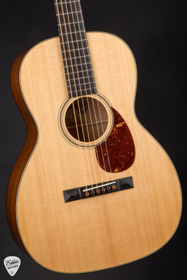 Collings 001-T - Old Growth Sitka Spruce & Mahogany