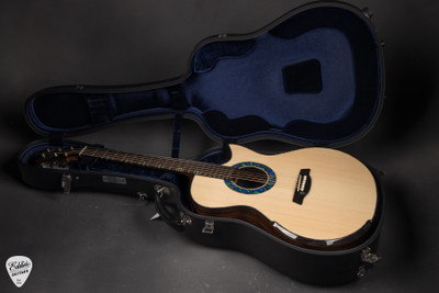 Case for Hozen Blue Label MJ Acoustic Guitar with Swiss Moon Spruce and Indian Rosewood