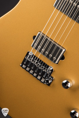 Suhr Oso Short Scale Gold Electric Guitar