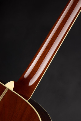 Santa Cruz Founder Collection 1934 D Old Growth Adirondack Spruce and Old Growth Honduran Mahogany Acoustic Guitar