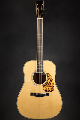 Santa Cruz Founder Collection 1934 D Old Growth Adirondack Spruce and Old Growth Honduran Mahogany Acoustic Guitar