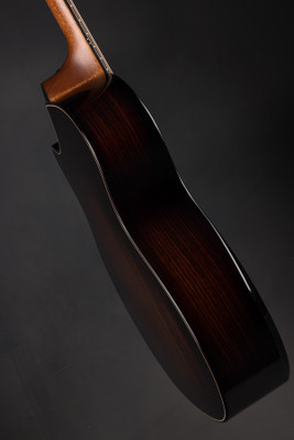 Taylor Next Generation Builders Edition 814ce Blacktop Adirondack Spruce Indian Rosewood Acoustic Guitar