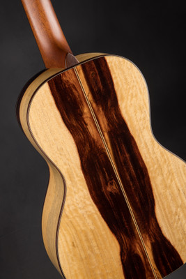 Gallagher Provenir Parlor Acoustic Guitar with Western Red Cedar and Tamarind in Sunburst