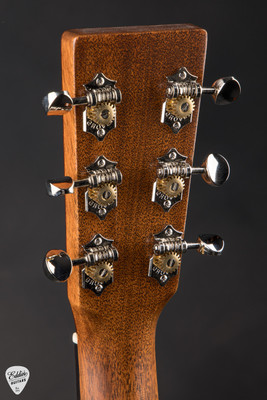 Martin 00 18 Joe Bonamassa Spruce and Mahogany Acoustic Guitar