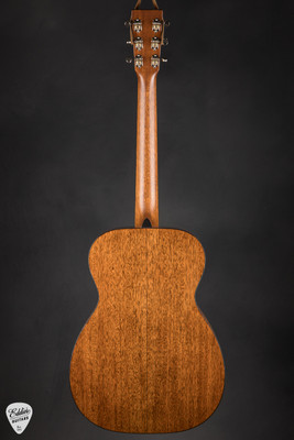 Martin 00 18 Joe Bonamassa Spruce and Mahogany Acoustic Guitar