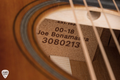 Martin 00 18 Joe Bonamassa Spruce and Mahogany Acoustic Guitar