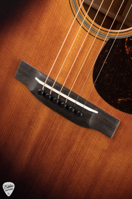 Martin 00 18 Joe Bonamassa Spruce Mahogany Acoustic Guitar
