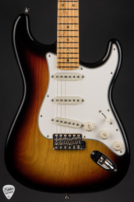 Fender Custom Shop American Custom Stratocaster NOS 3 Tone Sunburst Electric Guitar