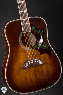 Gibson Custom Shop Dove Anniversary Limited Edition Cremona Burst acoustic guitar