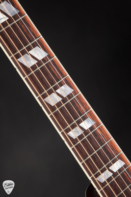 Gibson Custom Shop Dove Anniversary Limited Edition Cremona Burst acoustic guitar