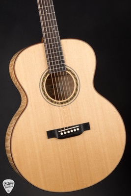 Circle Strings Small Jumbo Acoustic Guitar with Old Growth Sitka Spruce and Quilted Tochi