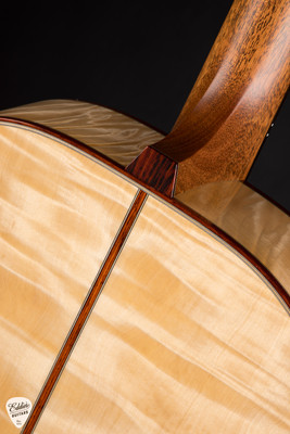 Circle Strings Small Jumbo Acoustic Guitar with Old Growth Sitka Spruce and Quilted Tochi