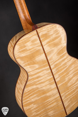 Circle Strings Small Jumbo Acoustic Guitar with Old Growth Sitka Spruce and Quilted Tochi