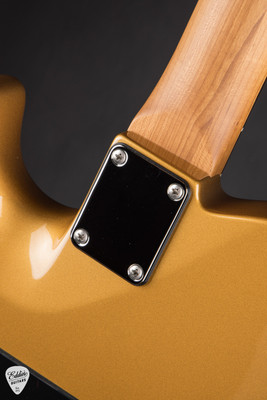 Suhr Oso Short Scale Gold Electric Guitar