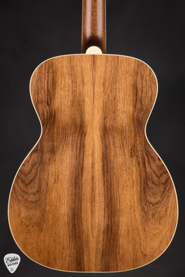 Bourgeois 00 12 Sawmill Limited Acoustic Guitar with Western Red Cedar and Madagascar Rosewood