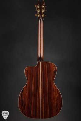 Bourgeois OMC Acoustic Guitar with Bearclaw Italian Spruce and Cocobolo
